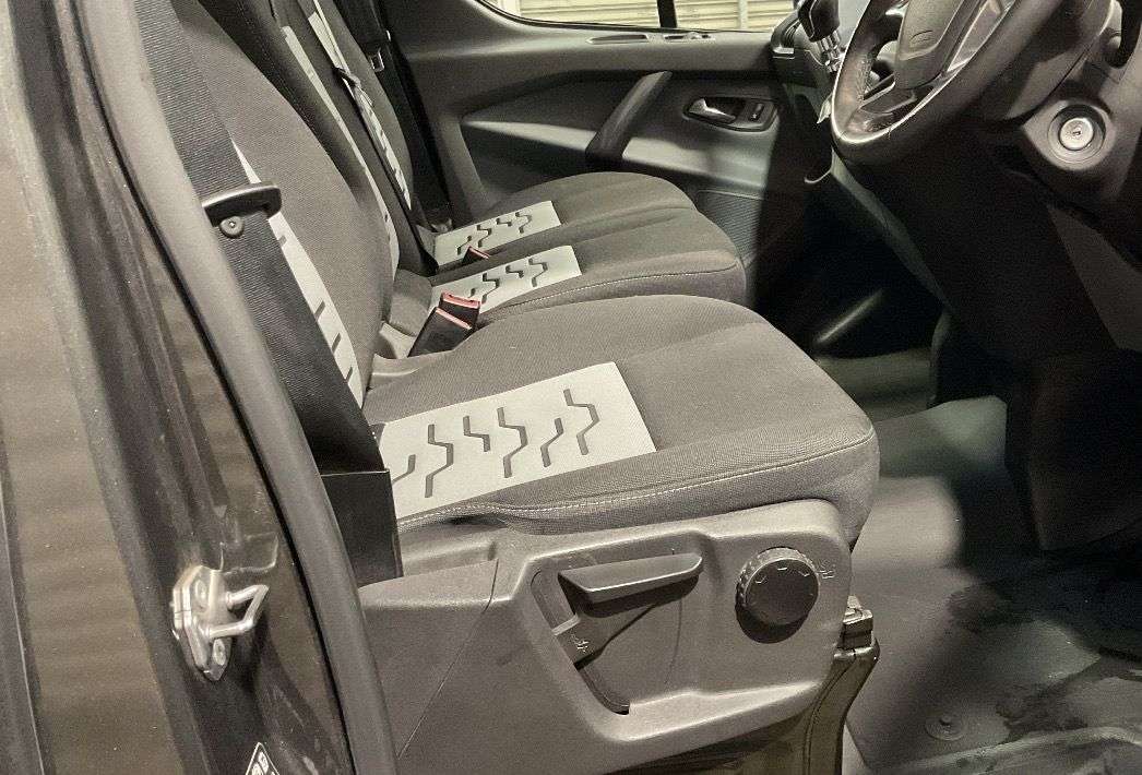 A 2017 FORD TRANSIT CUSTOM 2.0 TDCi 270 Limited L1 SWB * PREMIUM STYLING PACK * 1 OWNER - 2 KEYS - SER A 2017 FORD TRANSIT CUSTOM 2.0 TDCi 270 Limited L1 SWB * PREMIUM STYLING PACK * 1 OWNER - 2 KEYS - SER