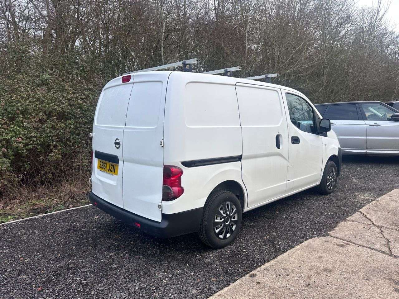 2011 NISSAN NV200 2011 NISSAN NV200