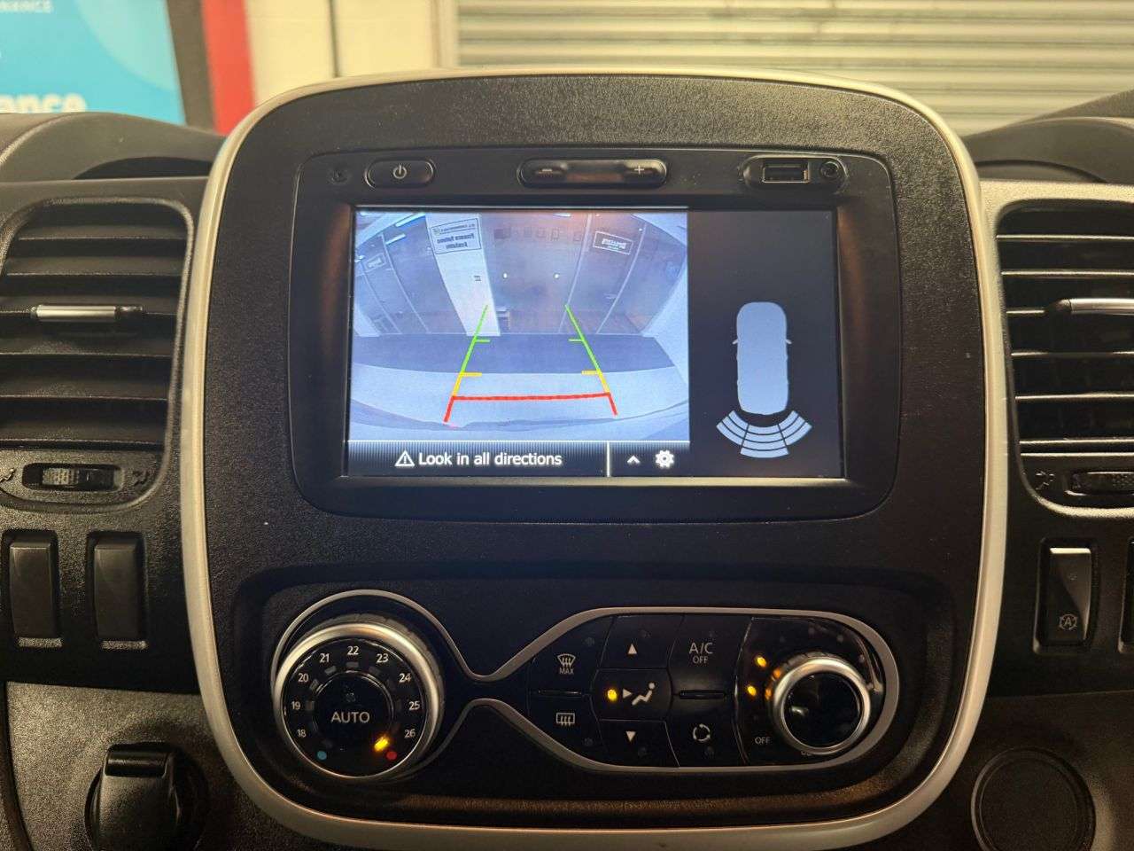 2021 RENAULT TRAFIC 2021 RENAULT TRAFIC