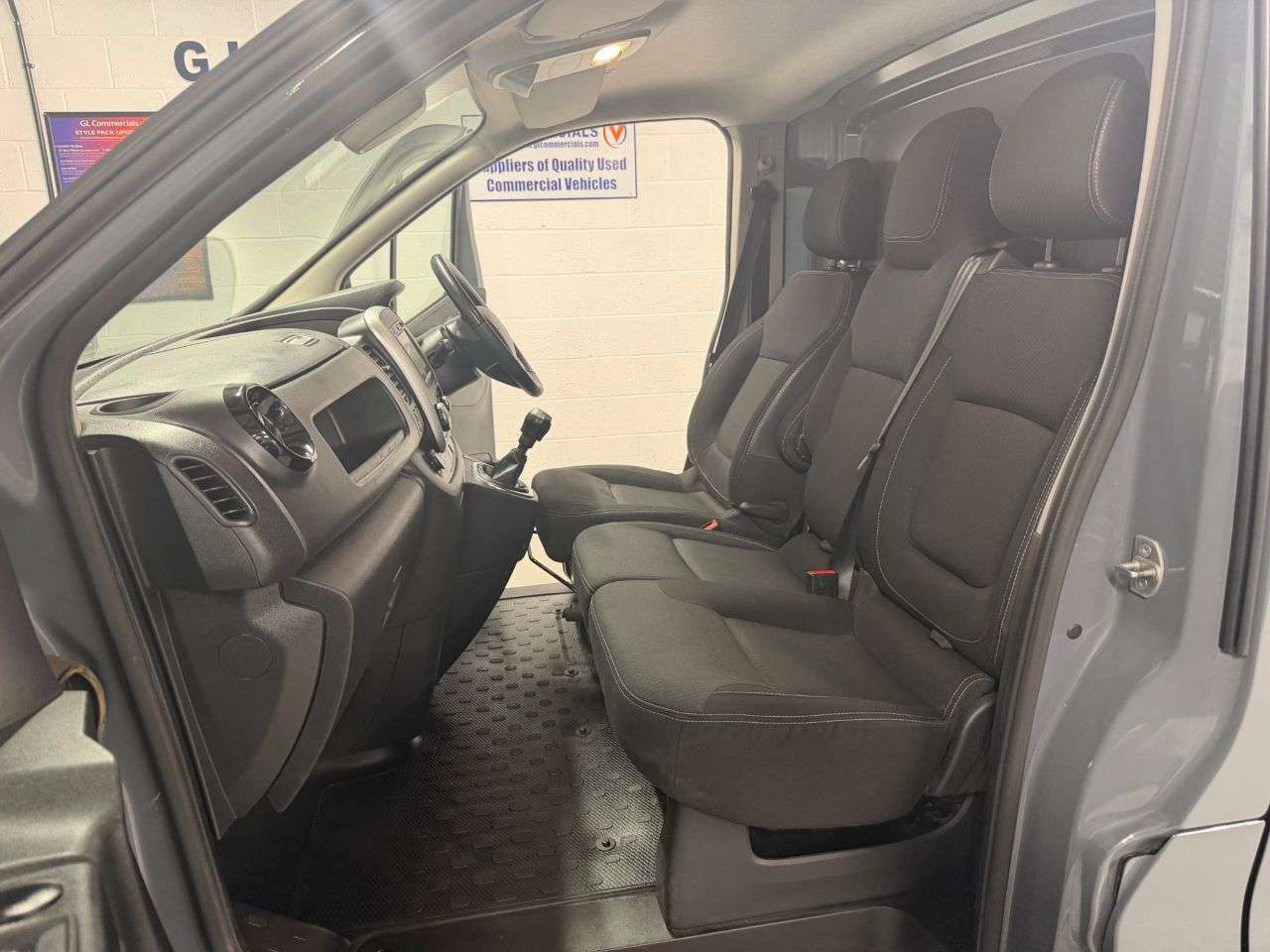 2021 RENAULT TRAFIC 2021 RENAULT TRAFIC