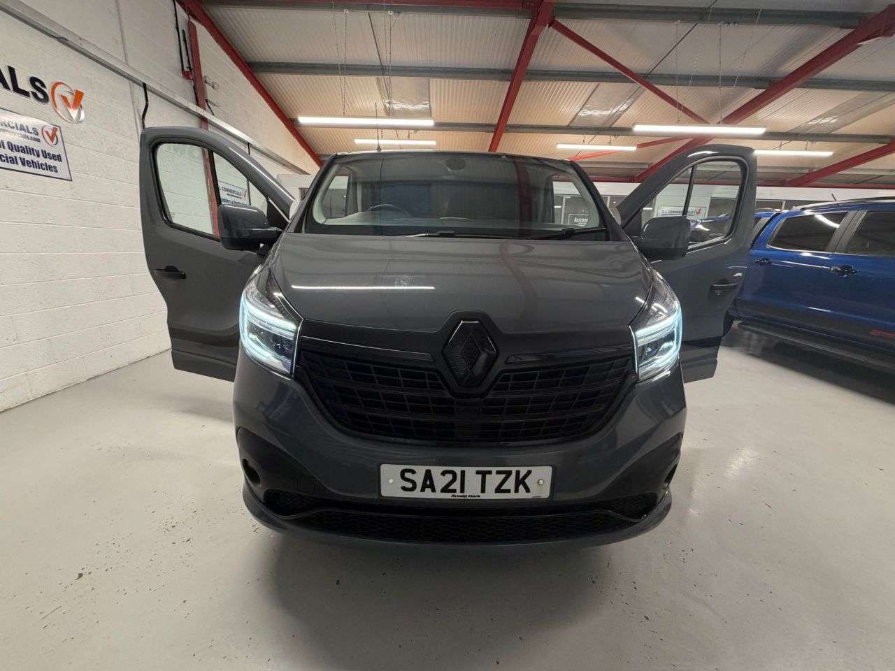 2021 RENAULT TRAFIC 2021 RENAULT TRAFIC