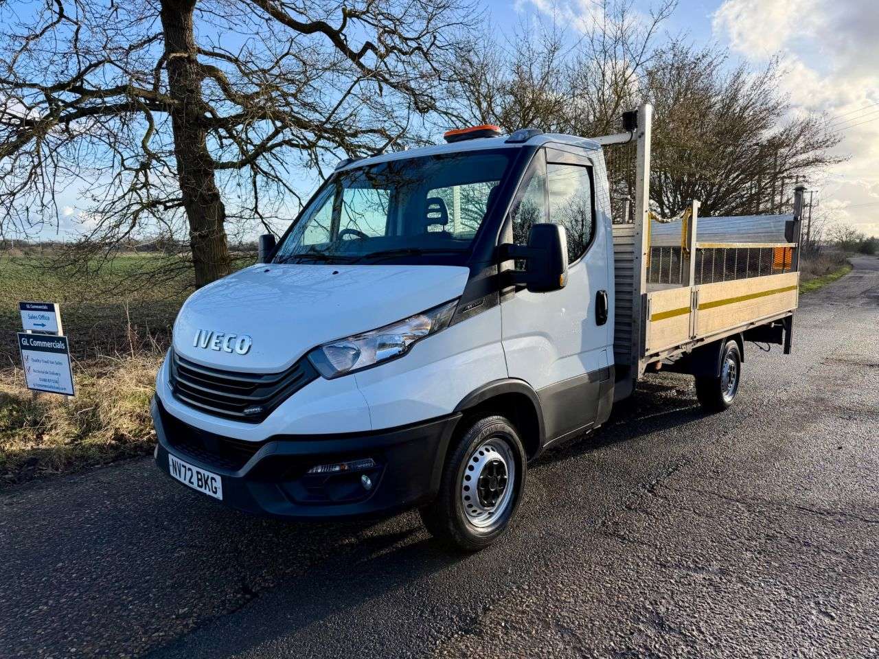 A 2022 IVECO DAILY 2.3D HPI 14V 35S 3450 LWB Euro 6 136 BHP * TAIL LIFT LWB * TAIL LIFT | 1 OW A 2022 IVECO DAILY 2.3D HPI 14V 35S 3450 LWB Euro 6 136 BHP * TAIL LIFT LWB * TAIL LIFT | 1 OW
