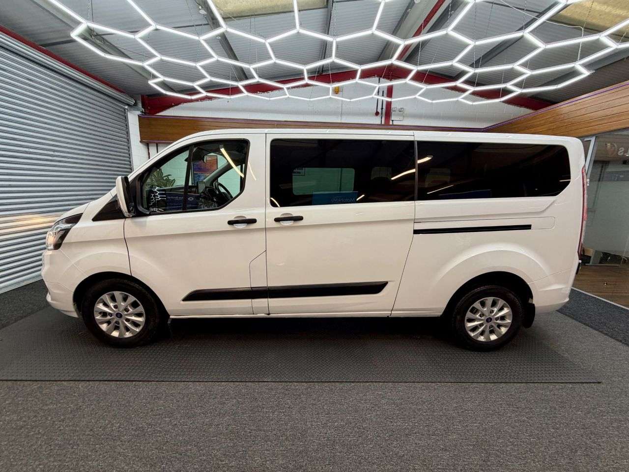 A 2023 FORD TRANSIT CUSTOM Automatic 2.0 320 EcoBlue Trend Minibus Auto L2 H1 * AUTOMATIC * 1 OWNER | A 2023 FORD TRANSIT CUSTOM Automatic 2.0 320 EcoBlue Trend Minibus Auto L2 H1 * AUTOMATIC * 1 OWNER |