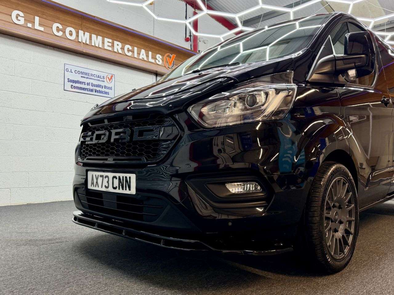 A 2023 FORD TRANSIT CUSTOM 2.0 280 EcoBlue Limited L1 swb * PREMIUM STYLING PACK * 1 OWNER | FSH | 2 K A 2023 FORD TRANSIT CUSTOM 2.0 280 EcoBlue Limited L1 swb * PREMIUM STYLING PACK * 1 OWNER | FSH | 2 K