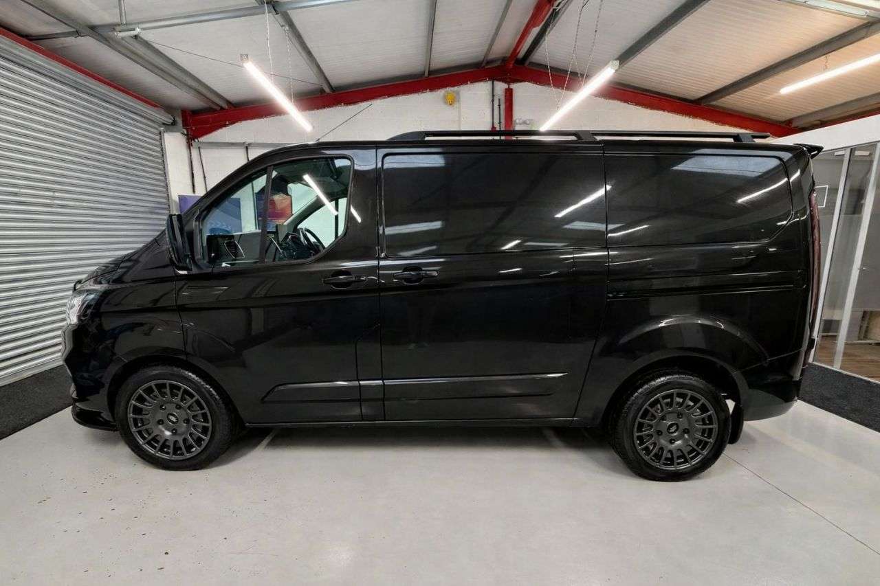 A 2023 FORD TRANSIT CUSTOM 2.0 280 EcoBlue Limited L1 Swb * PREMIUM STYLING PACK * APPLE CAR PLAY | RE A 2023 FORD TRANSIT CUSTOM 2.0 280 EcoBlue Limited L1 Swb * PREMIUM STYLING PACK * APPLE CAR PLAY | RE