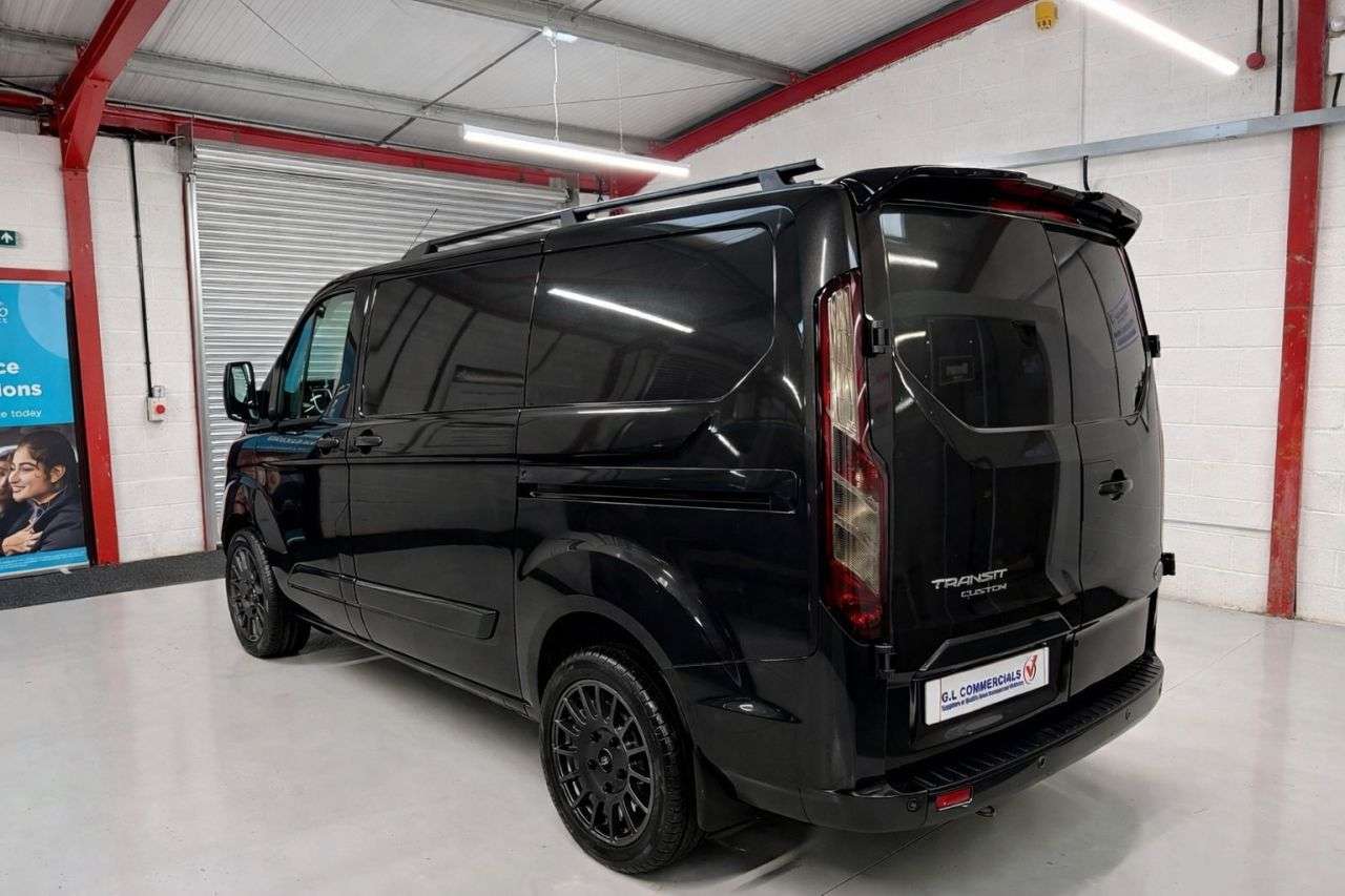 A 2023 FORD TRANSIT CUSTOM 2.0 280 EcoBlue Limited L1 Swb * PREMIUM STYLING PACK * APPLE CAR PLAY | RE A 2023 FORD TRANSIT CUSTOM 2.0 280 EcoBlue Limited L1 Swb * PREMIUM STYLING PACK * APPLE CAR PLAY | RE