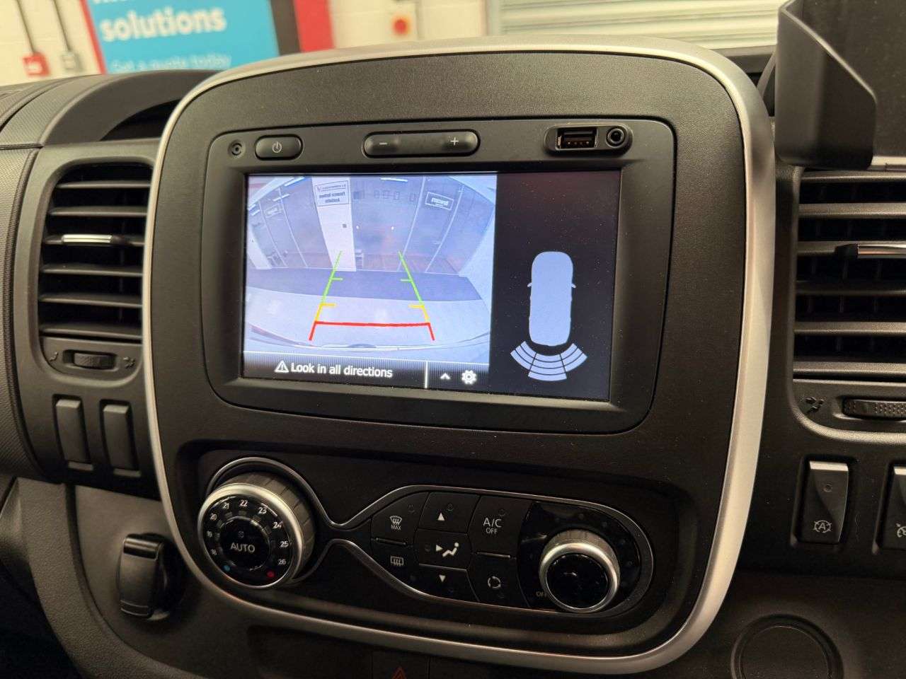 2020 RENAULT TRAFIC 2020 RENAULT TRAFIC