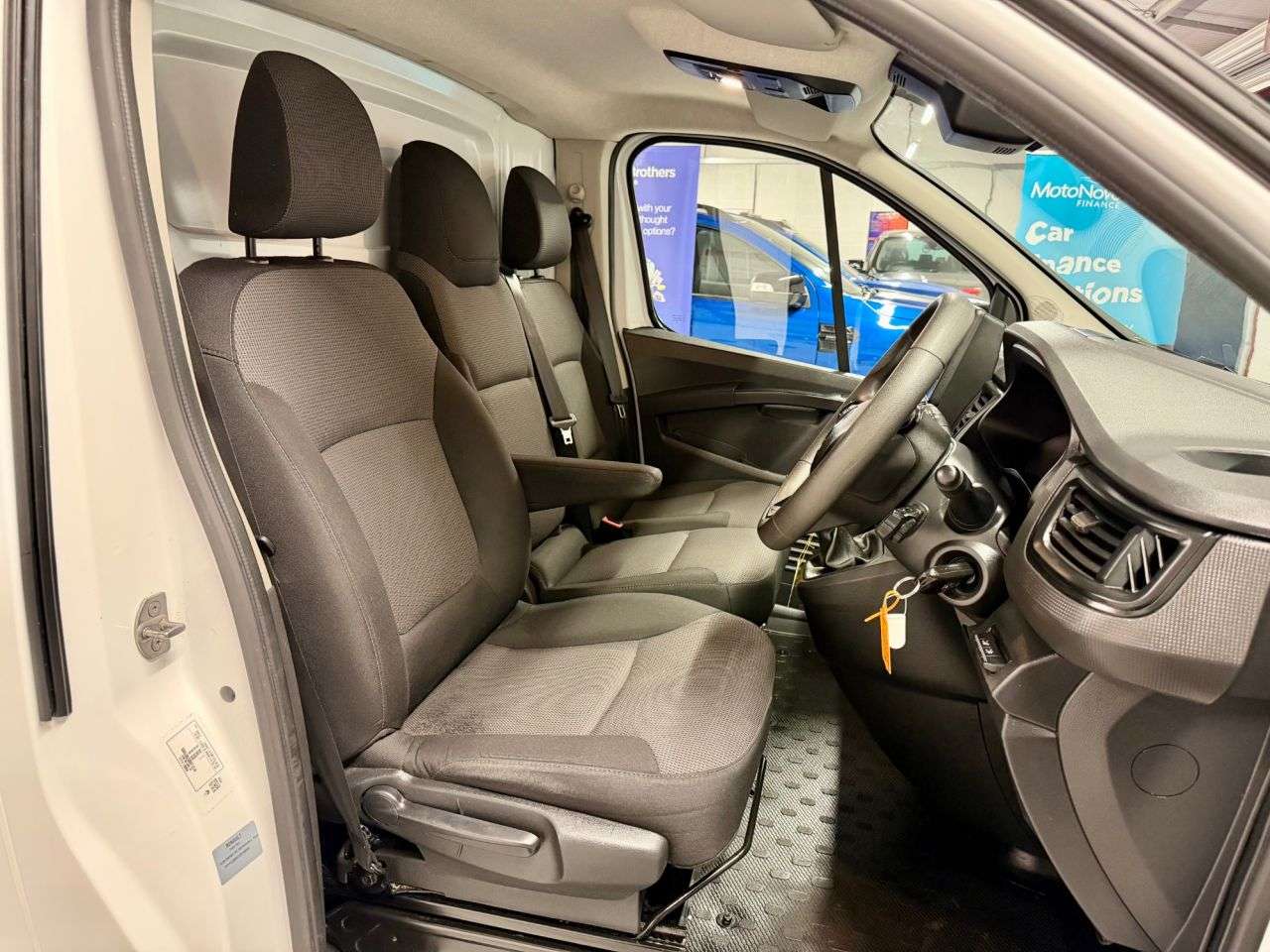 2023 RENAULT TRAFIC 2023 RENAULT TRAFIC