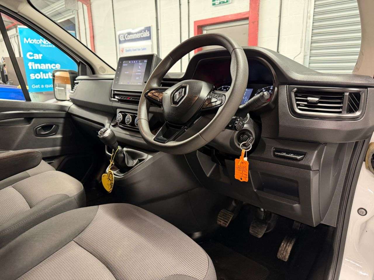 2023 RENAULT TRAFIC 2023 RENAULT TRAFIC