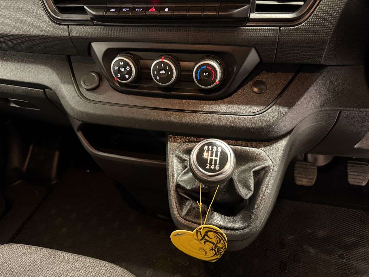 2023 RENAULT TRAFIC 2023 RENAULT TRAFIC