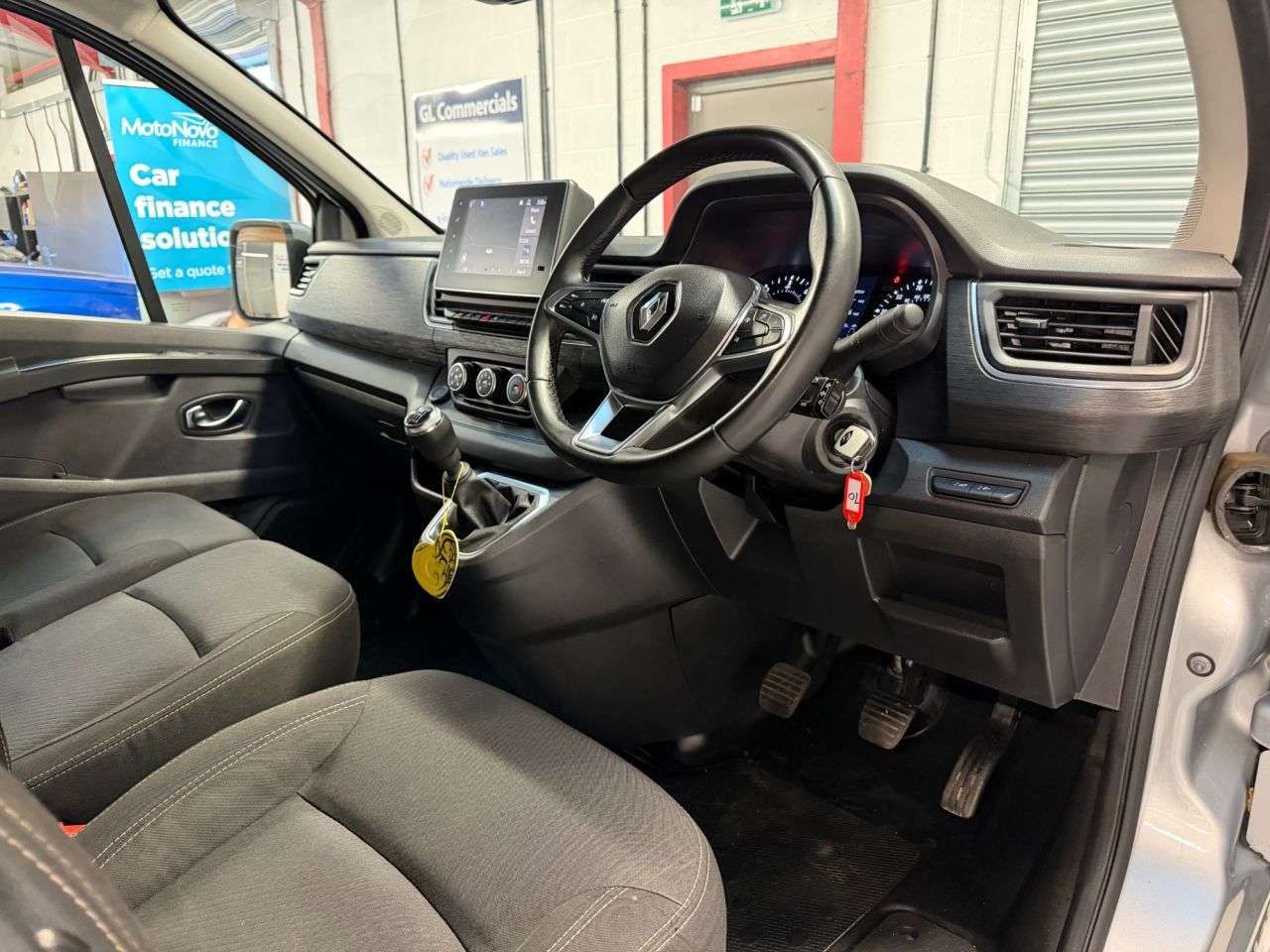 2023 RENAULT TRAFIC 2023 RENAULT TRAFIC