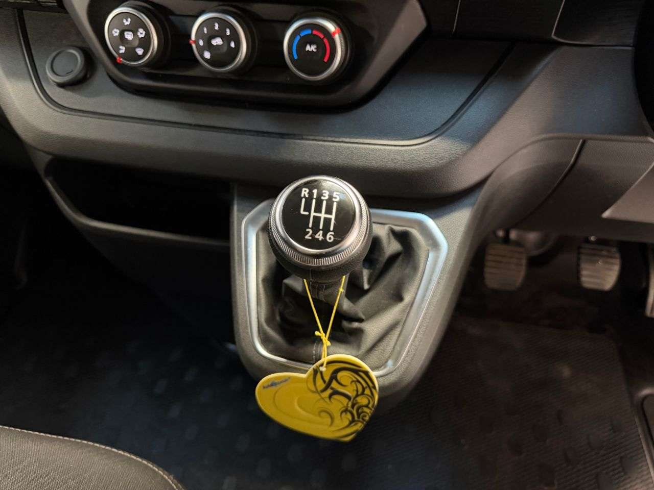 2023 RENAULT TRAFIC 2023 RENAULT TRAFIC