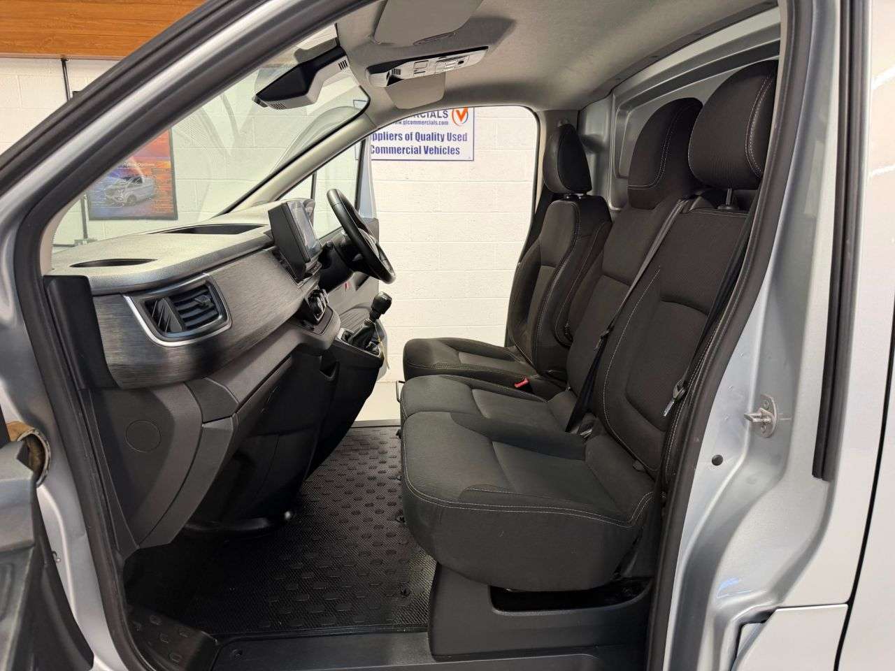 2023 RENAULT TRAFIC 2023 RENAULT TRAFIC