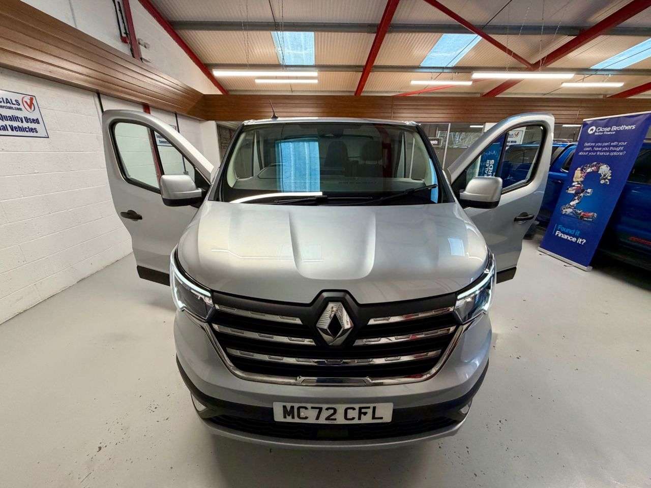 2023 RENAULT TRAFIC 2023 RENAULT TRAFIC