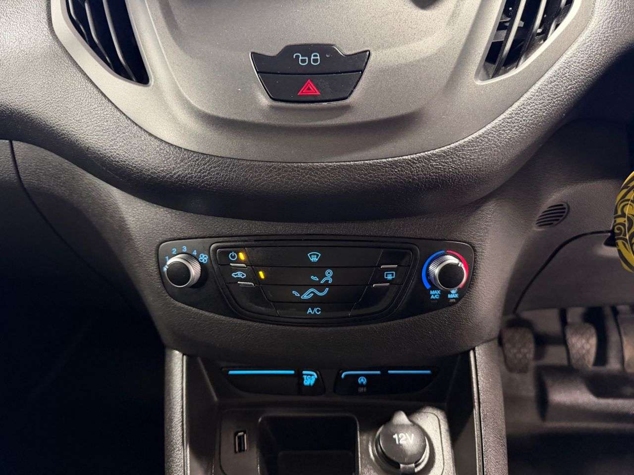 2022 FORD TRANSIT COURIER 2022 FORD TRANSIT COURIER