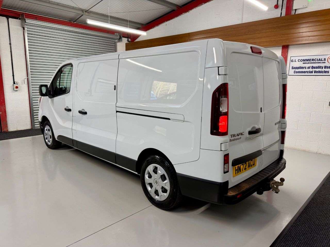 A 2022 RENAULT TRAFIC 2.0 dCi Blue LL30 Business+ L2 LWB 130Bhp * TOW BAR AIR CON * 1 OWNER | EX A 2022 RENAULT TRAFIC 2.0 dCi Blue LL30 Business+ L2 LWB 130Bhp * TOW BAR AIR CON * 1 OWNER | EX