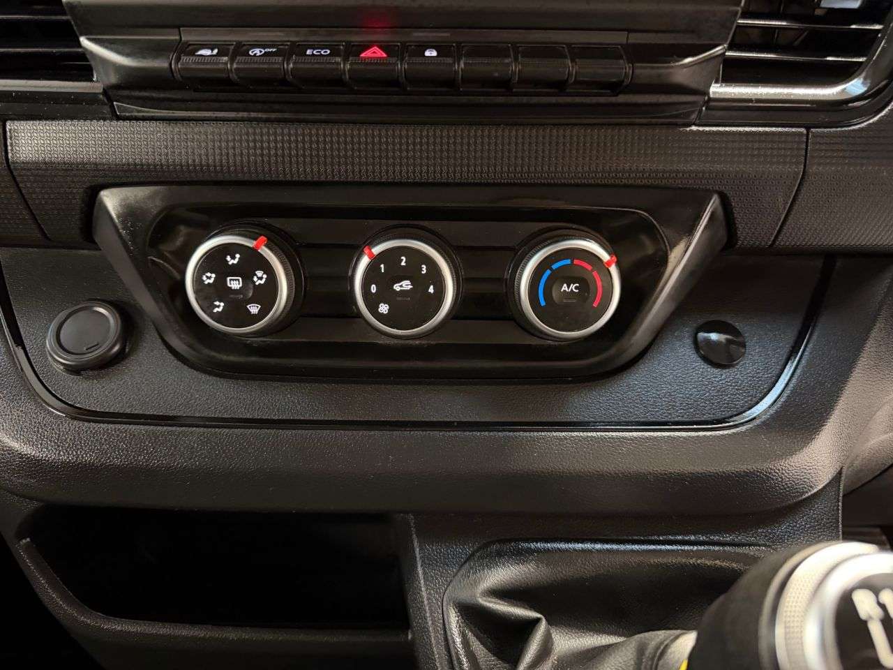 2022 RENAULT TRAFIC 2022 RENAULT TRAFIC