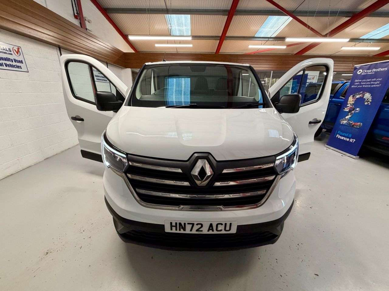 2022 RENAULT TRAFIC 2022 RENAULT TRAFIC