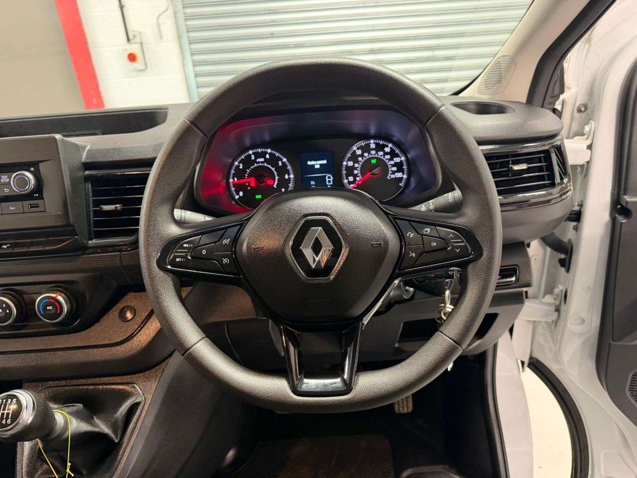 2023 RENAULT TRAFIC 2023 RENAULT TRAFIC