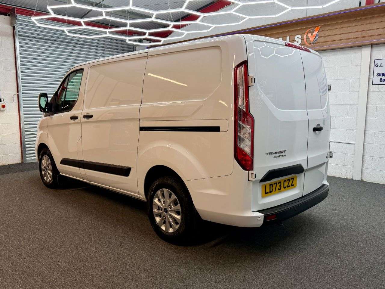 A 2023 FORD TRANSIT CUSTOM 2.0 300 EcoBlue Trend L1 130BHP * 12,308 ALLOYS AIR CON * 1 OWNER | EX FLEE A 2023 FORD TRANSIT CUSTOM 2.0 300 EcoBlue Trend L1 130BHP * 12,308 ALLOYS AIR CON * 1 OWNER | EX FLEE