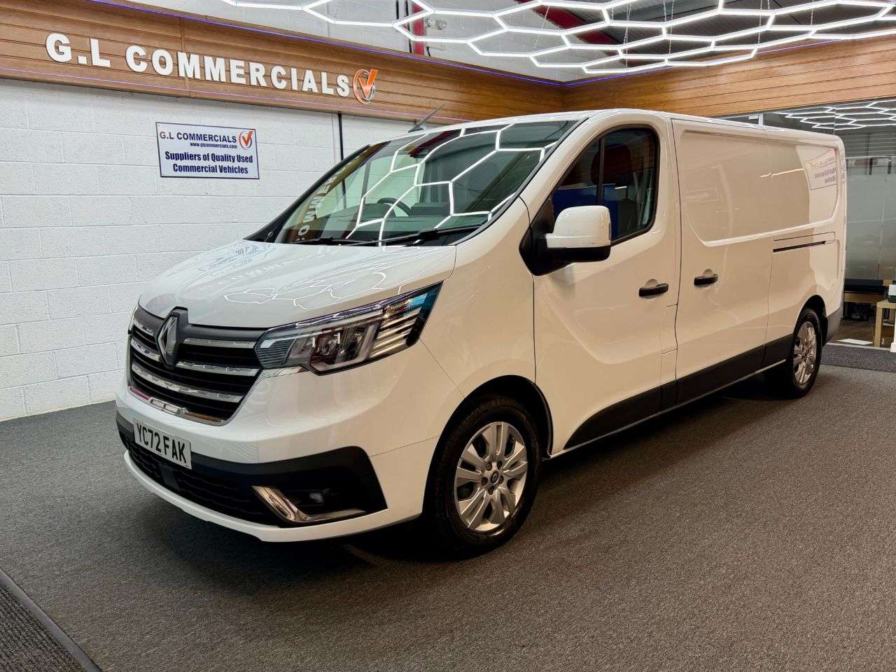 A 2022 RENAULT TRAFIC 2.0 dCi Blue LL30 Sport L2 LWB 150 bhp * 10,285 SPORT * 1 OWNER | EX FLEET A 2022 RENAULT TRAFIC 2.0 dCi Blue LL30 Sport L2 LWB 150 bhp * 10,285 SPORT * 1 OWNER | EX FLEET