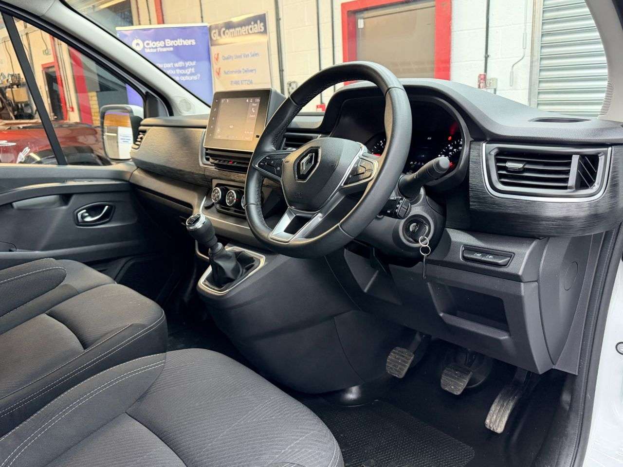 2022 RENAULT TRAFIC 2022 RENAULT TRAFIC