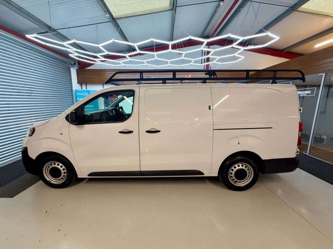 A 2022 PEUGEOT EXPERT 2.0 BlueHDi 1400 Professional Premium Long LWB 145 Bhp * 22,733 RHINO ROOF A 2022 PEUGEOT EXPERT 2.0 BlueHDi 1400 Professional Premium Long LWB 145 Bhp * 22,733 RHINO ROOF