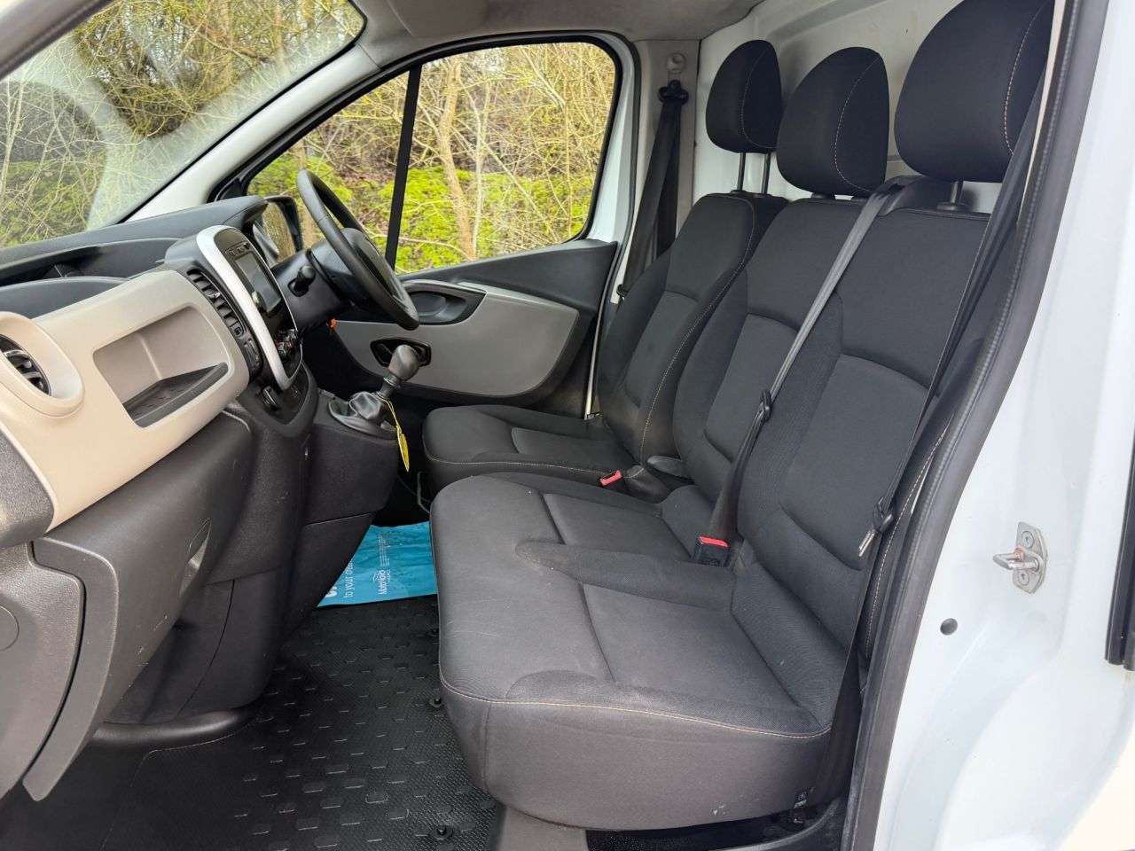 2015 RENAULT TRAFIC 2015 RENAULT TRAFIC