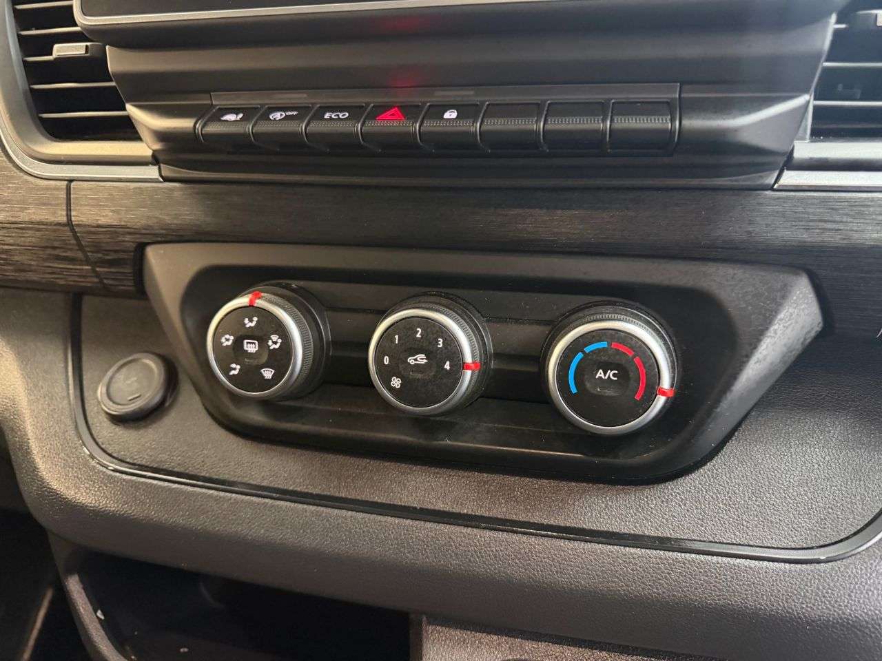 2024 RENAULT TRAFIC 2024 RENAULT TRAFIC