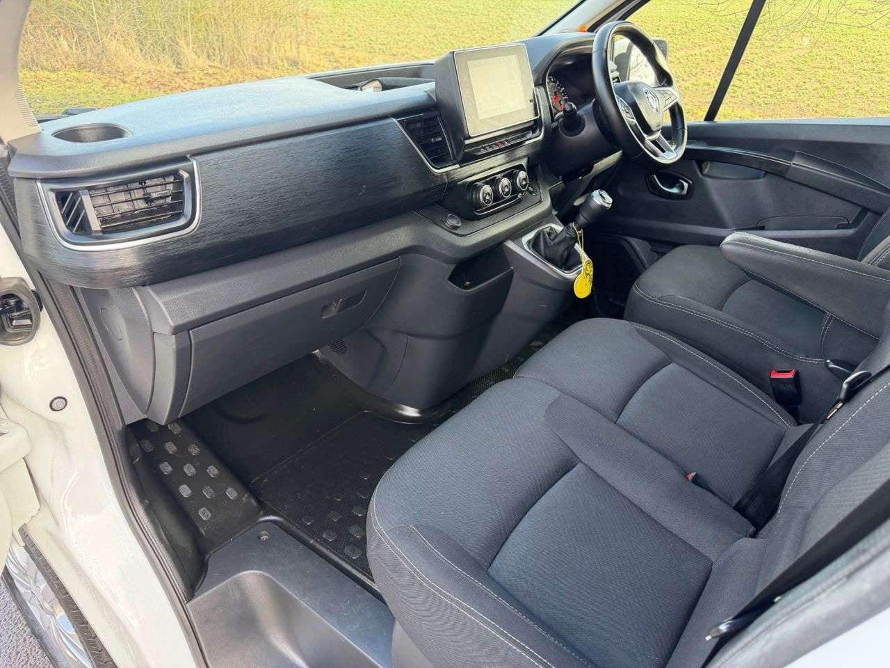 2024 RENAULT TRAFIC 2024 RENAULT TRAFIC