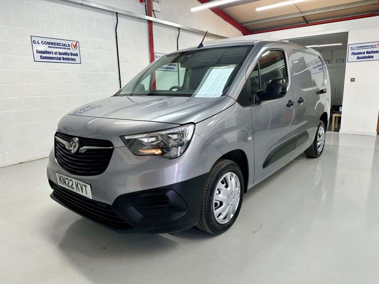 A 2022 VAUXHALL COMBO 1.5 Turbo D 2300 Dynamic Crew Van Double Cab L2 * CREW CAB * AIR CON - PLY A 2022 VAUXHALL COMBO 1.5 Turbo D 2300 Dynamic Crew Van Double Cab L2 * CREW CAB * AIR CON - PLY