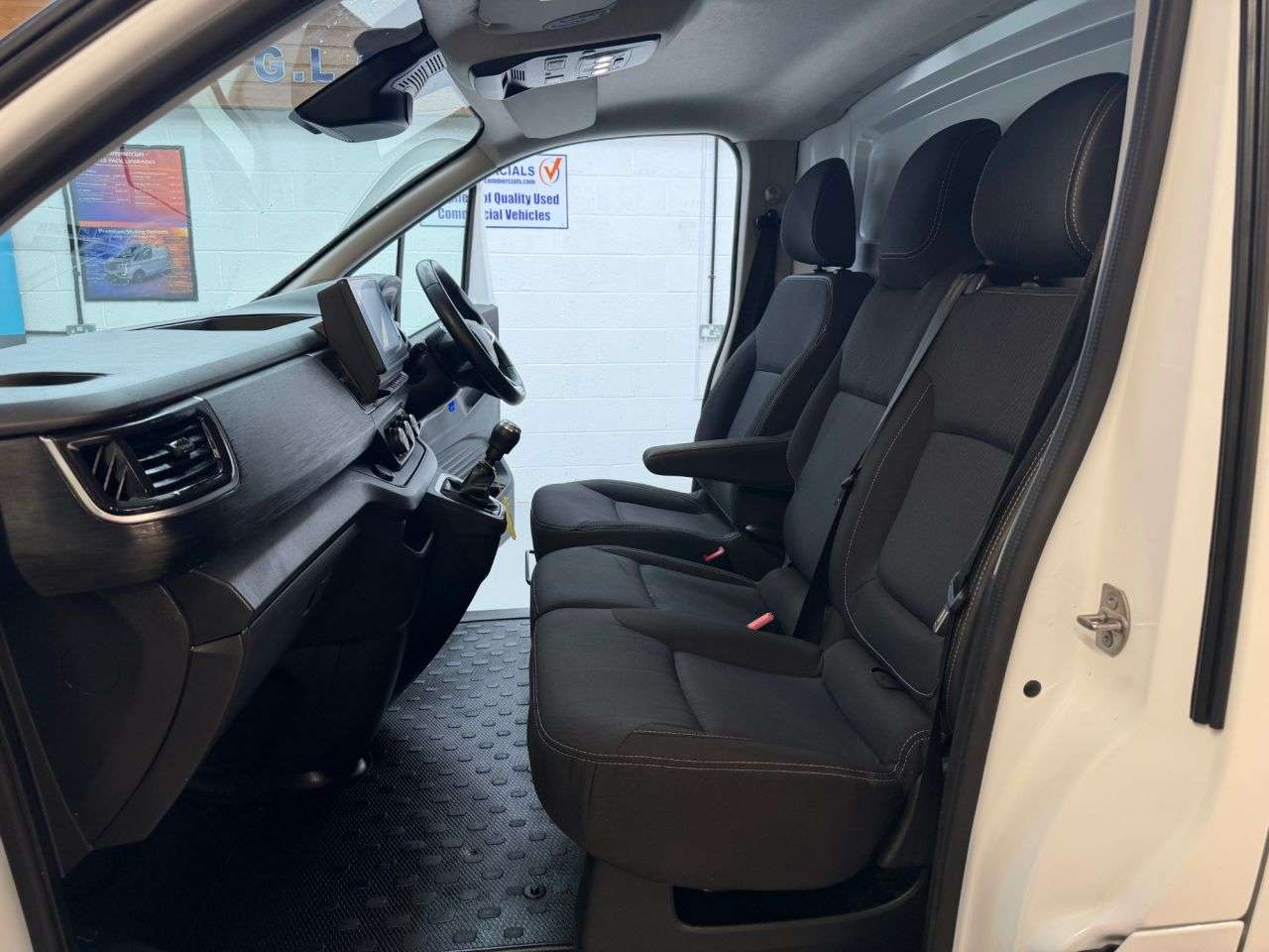 2023 RENAULT TRAFIC 2023 RENAULT TRAFIC