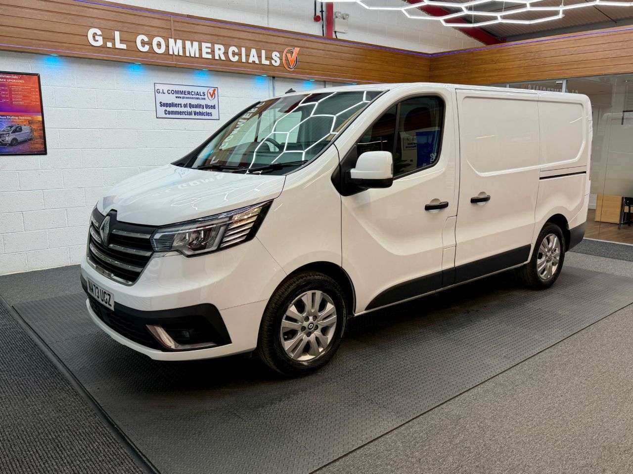 A 2023 RENAULT TRAFIC Sport 2.0 dCi Blue SL30 Extra Sport L1 H1 Euro 6 130 BHP * EXTRA SPORT * AI A 2023 RENAULT TRAFIC Sport 2.0 dCi Blue SL30 Extra Sport L1 H1 Euro 6 130 BHP * EXTRA SPORT * AI