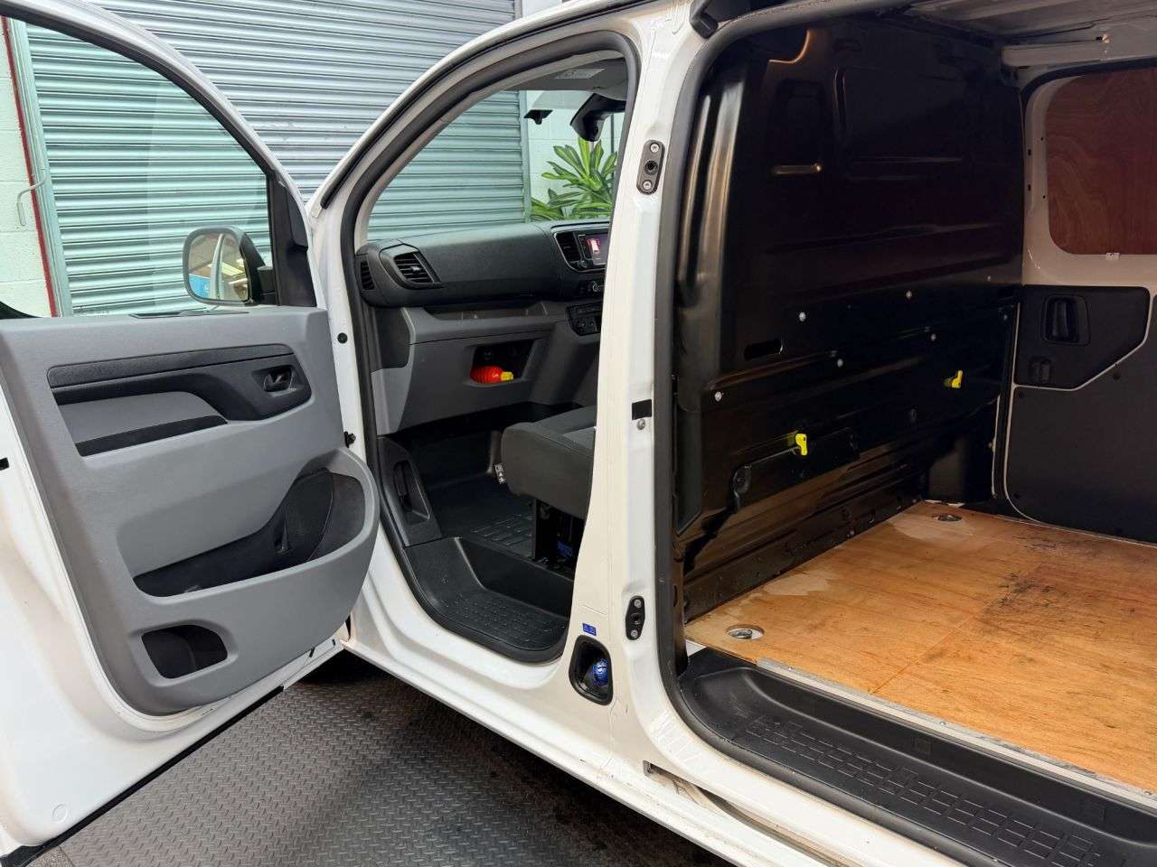 2023 VAUXHALL VIVARO 2023 VAUXHALL VIVARO