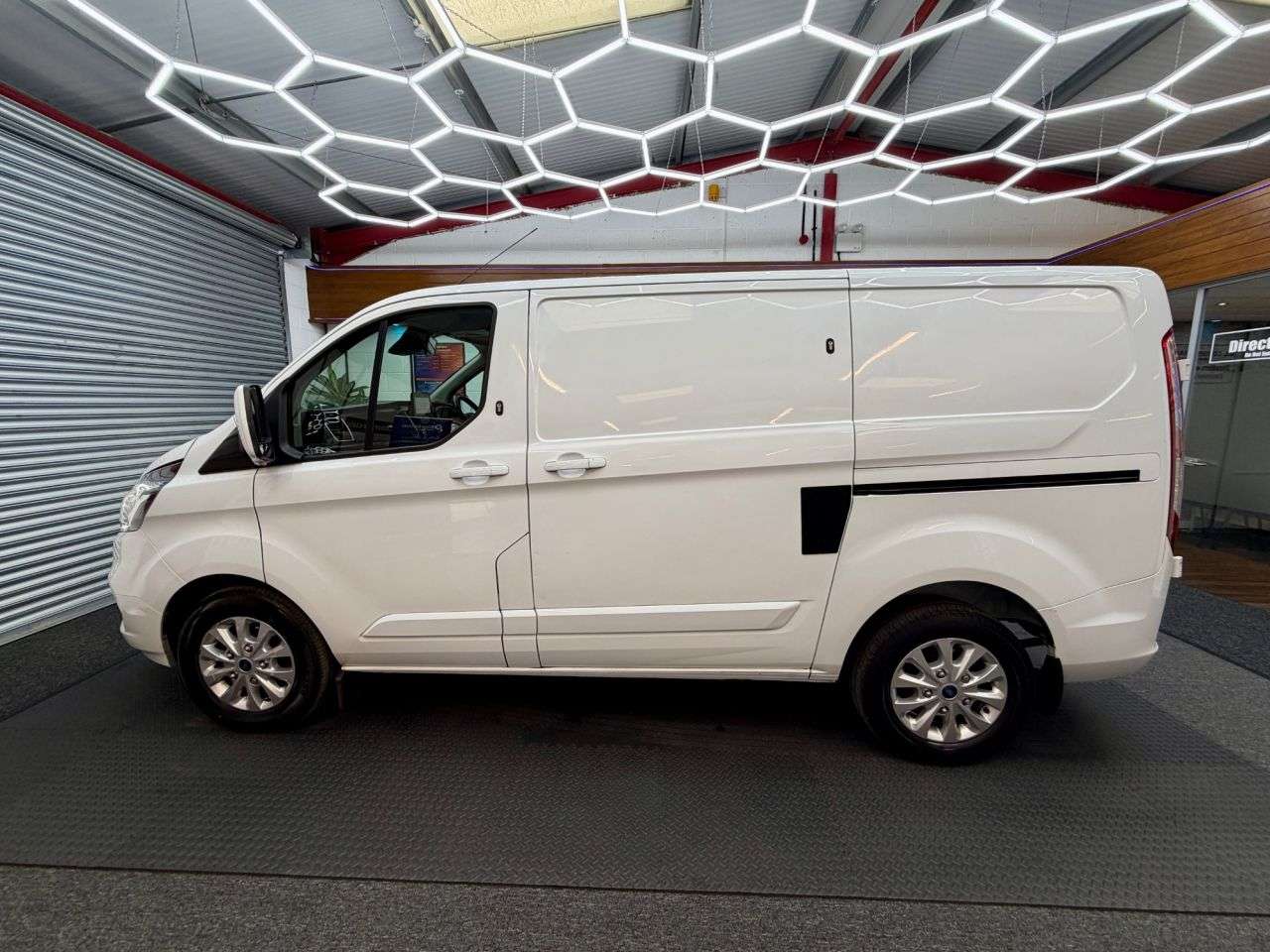 A 2021 FORD TRANSIT CUSTOM 2.0 300 EcoBlue Limited L1 H1 * 25,372 APPLE CAR PLAY * 1 OWNER | EX FLEET A 2021 FORD TRANSIT CUSTOM 2.0 300 EcoBlue Limited L1 H1 * 25,372 APPLE CAR PLAY * 1 OWNER | EX FLEET
