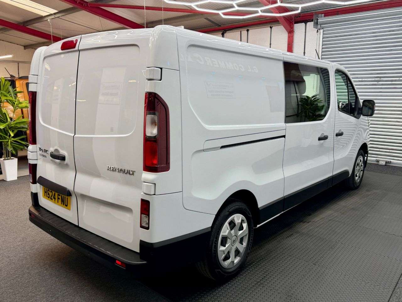 2024 RENAULT TRAFIC 2024 RENAULT TRAFIC