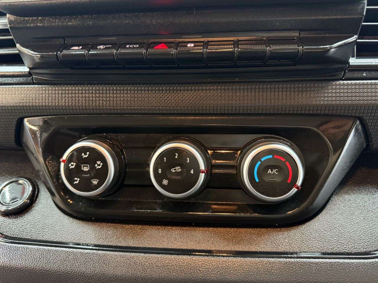 2024 RENAULT TRAFIC 2024 RENAULT TRAFIC