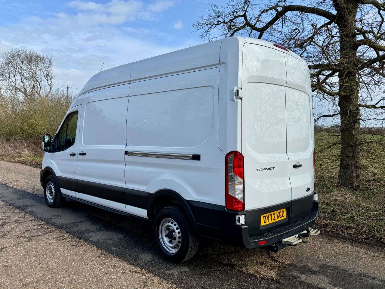 A 2022 FORD TRANSIT 2.0 350 EcoBlue Leader RWD L3 H3 Euro 6 * 35,840 RWD * 1 OWNER | EX FLEET | A 2022 FORD TRANSIT 2.0 350 EcoBlue Leader RWD L3 H3 Euro 6 * 35,840 RWD * 1 OWNER | EX FLEET |