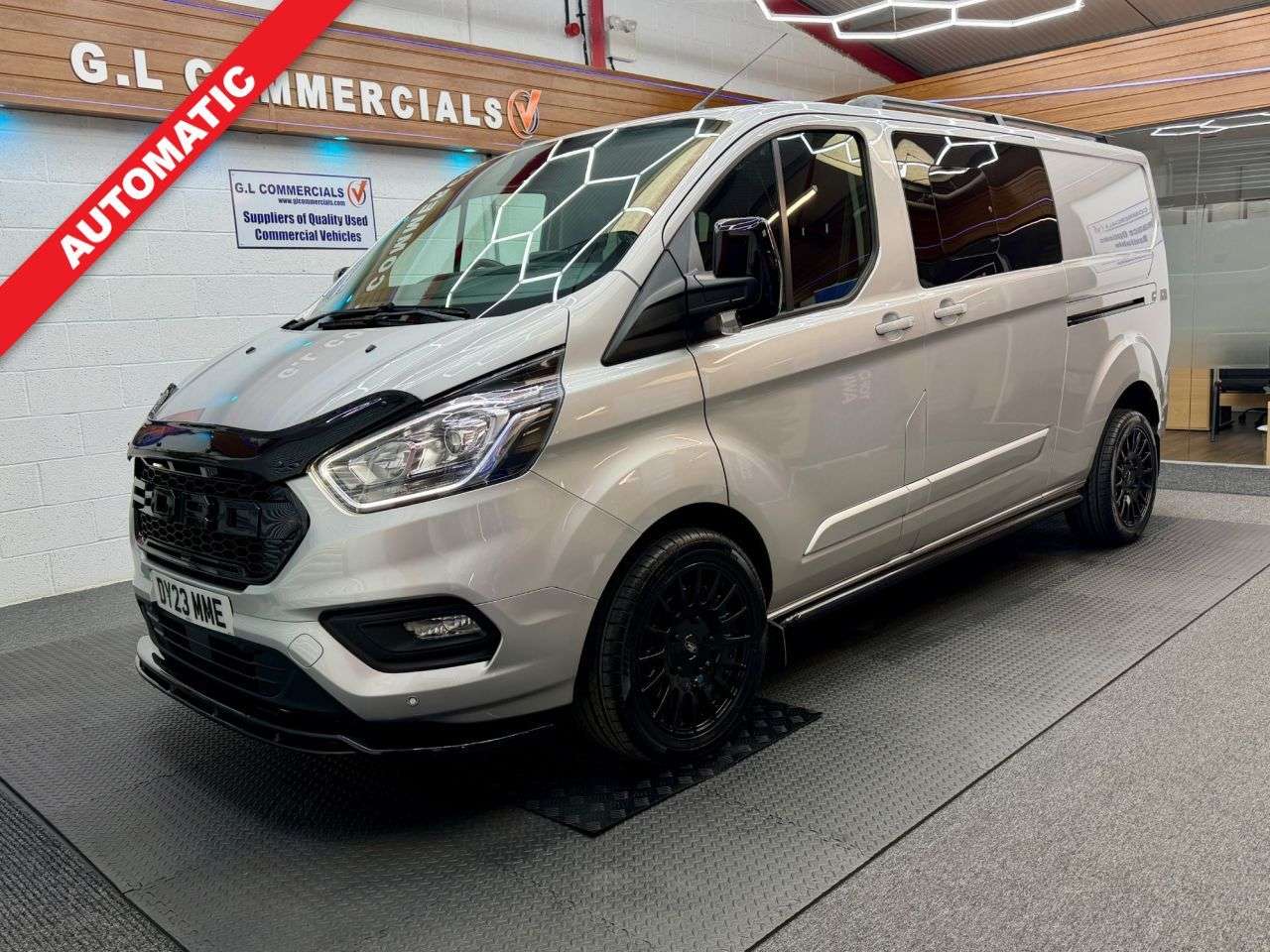 A 2023 FORD TRANSIT CUSTOM 2.0 320 EcoBlue Limited Crew Double Cab Auto L2 * PREMIUM STYLING UPGRADES A 2023 FORD TRANSIT CUSTOM 2.0 320 EcoBlue Limited Crew Double Cab Auto L2 * PREMIUM STYLING UPGRADES