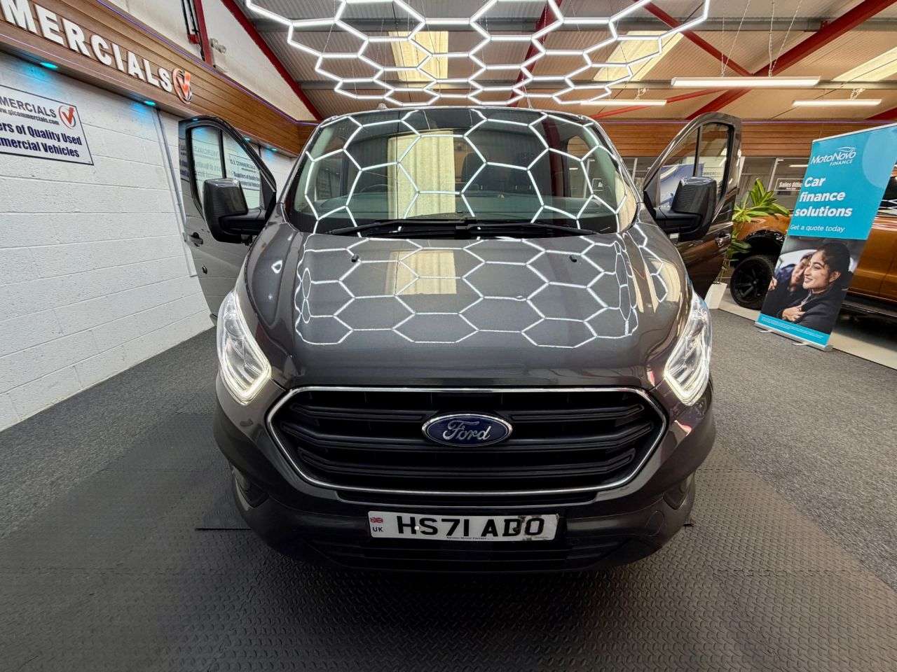 A 2022 FORD TRANSIT CUSTOM 2.0 300 EcoBlue Limited L2 H1 Euro 6 * 47,939 - L2 LWB * 1 OWNER | EX FLEET A 2022 FORD TRANSIT CUSTOM 2.0 300 EcoBlue Limited L2 H1 Euro 6 * 47,939 - L2 LWB * 1 OWNER | EX FLEET