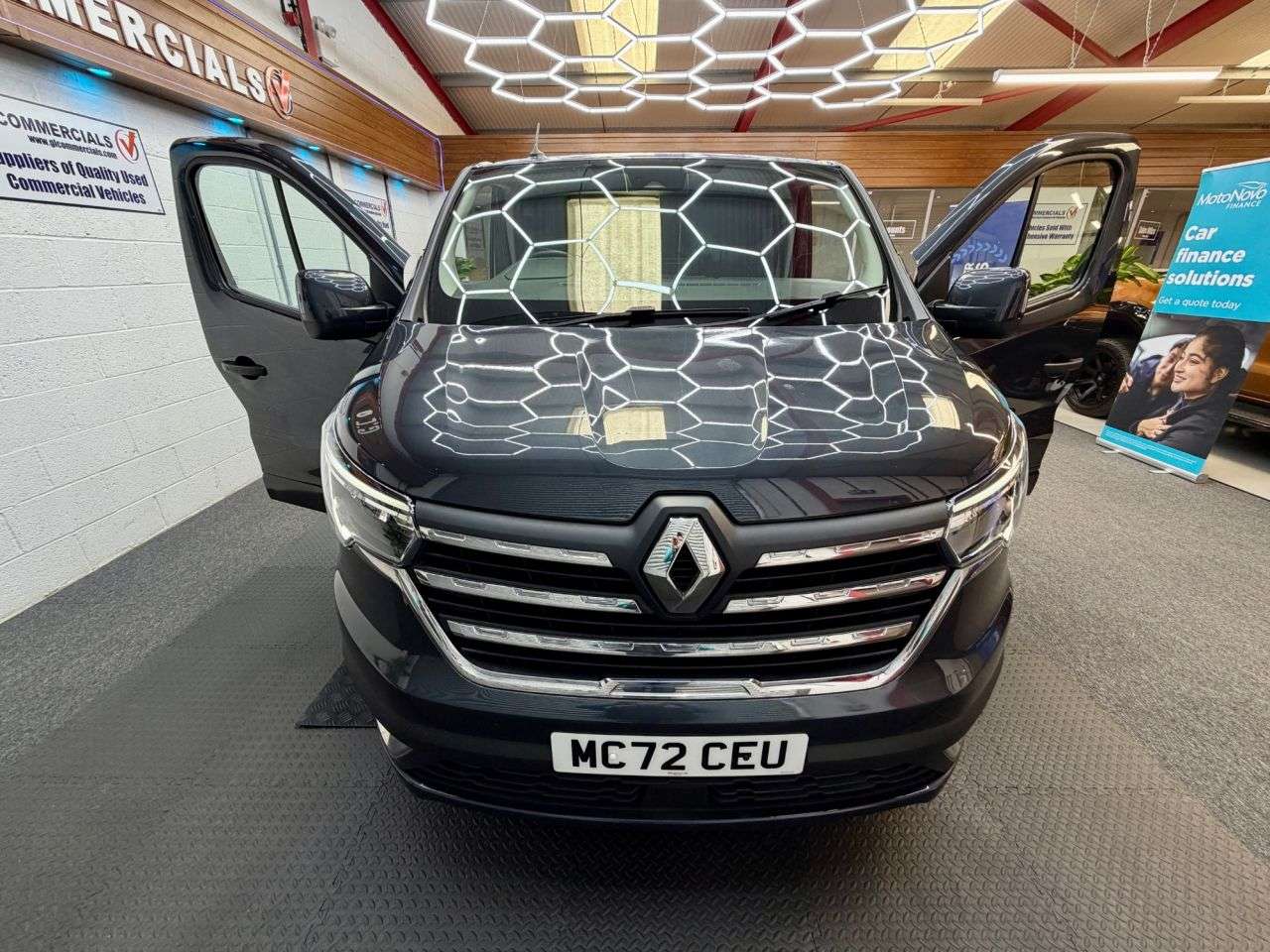 A 2023 RENAULT TRAFIC 2.0 dCi Blue LL30 Sport+ L2 H1 Euro 6 150 Bhp * 45,844 LWB * 1 OWNER | EX F A 2023 RENAULT TRAFIC 2.0 dCi Blue LL30 Sport+ L2 H1 Euro 6 150 Bhp * 45,844 LWB * 1 OWNER | EX F