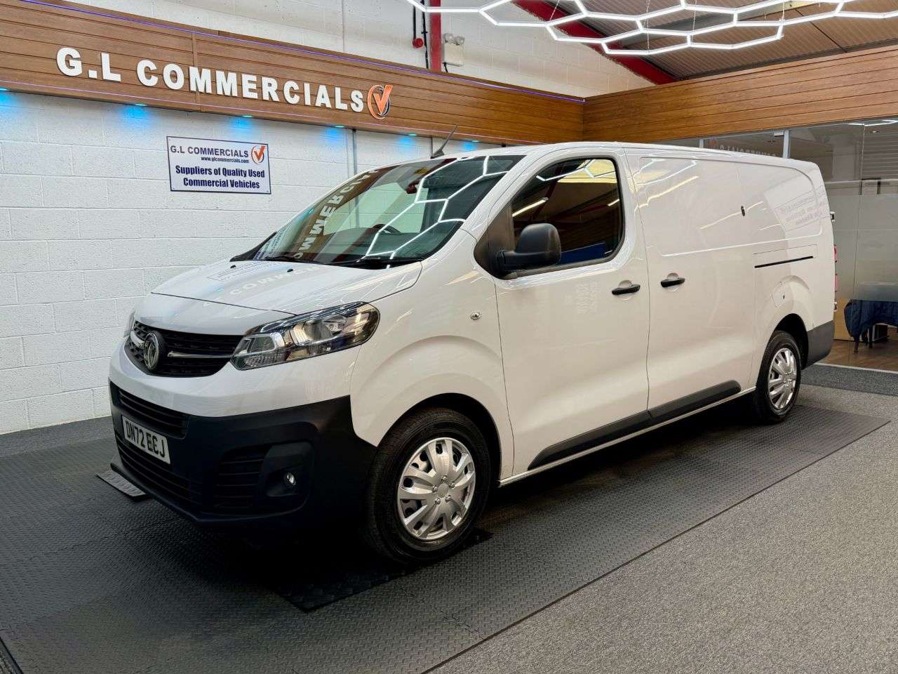 A 2022 VAUXHALL VIVARO 1.5 Turbo D 2900 Dynamic L2 H1 Euro 6 * L2 LWB APPLE CAR PLAY * 1 OWNER | E A 2022 VAUXHALL VIVARO 1.5 Turbo D 2900 Dynamic L2 H1 Euro 6 * L2 LWB APPLE CAR PLAY * 1 OWNER | E