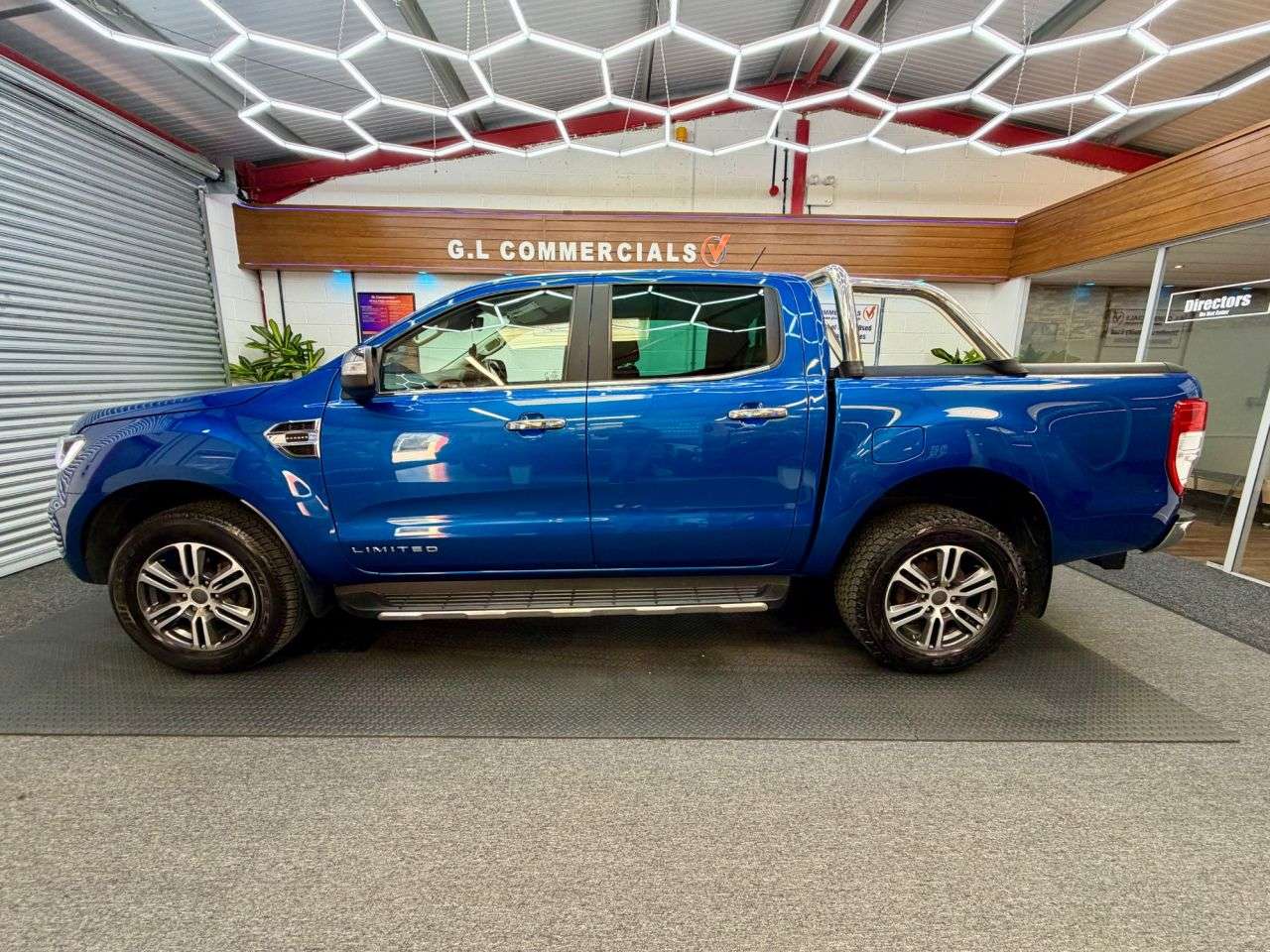 A 2023 FORD RANGER AUTOMATIC 2.0 EcoBlue Limited Pickup Double Cab Auto 4WD * STUNNING COLOUR A 2023 FORD RANGER AUTOMATIC 2.0 EcoBlue Limited Pickup Double Cab Auto 4WD * STUNNING COLOUR