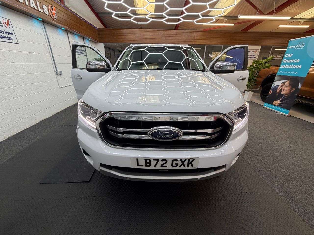 A 2023 FORD RANGER AUTOMATIC 2.0 EcoBlue Limited Pickup Double Cab Auto 4WD 213 BHP * AUTOMATI A 2023 FORD RANGER AUTOMATIC 2.0 EcoBlue Limited Pickup Double Cab Auto 4WD 213 BHP * AUTOMATI