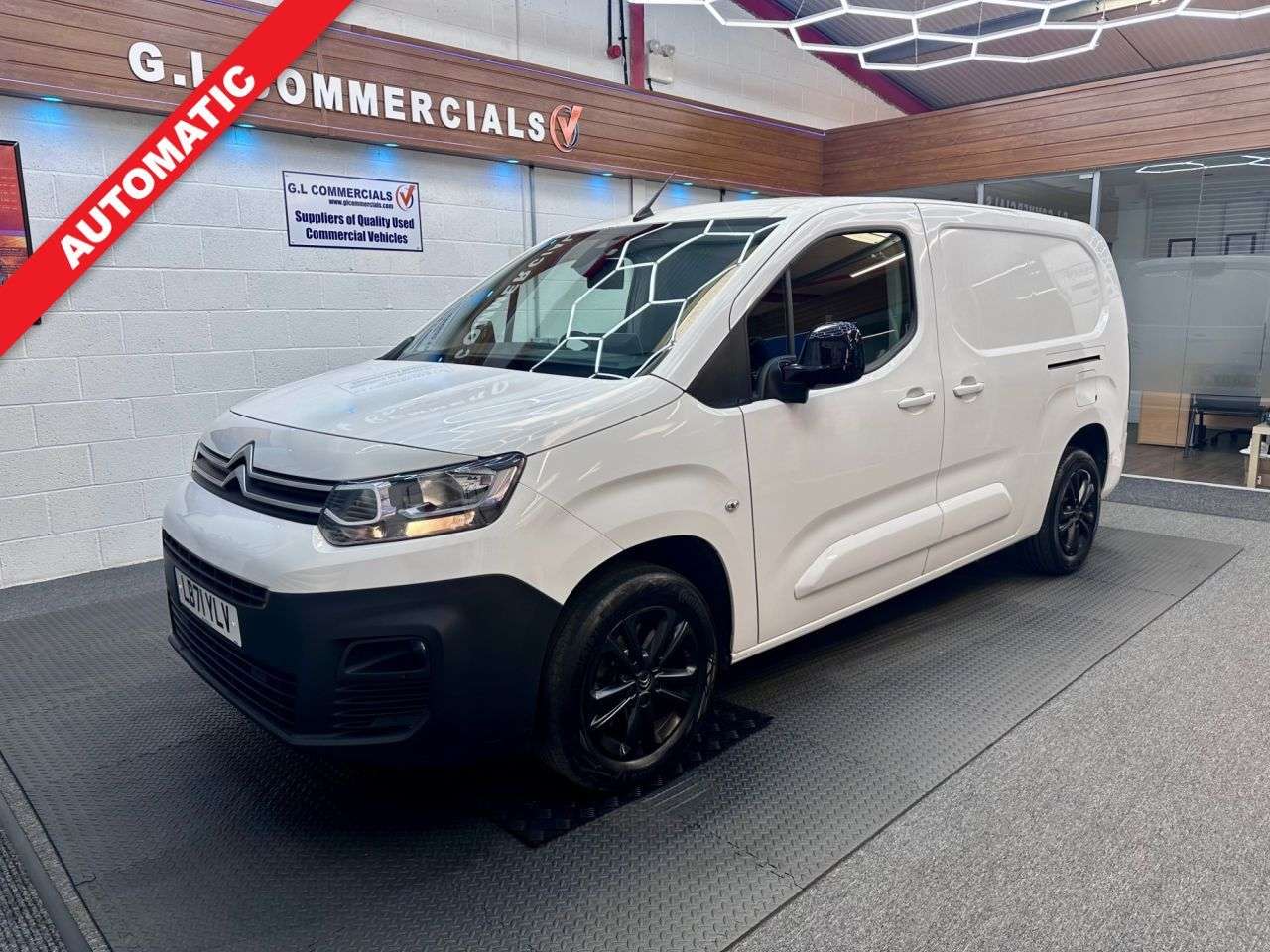 A 2021 CITROEN BERLINGO AUTOMATIC 1.5 BlueHDi 950 Driver XL Pro EAT8 LWB * AUTOMATIC 3 SEATER * 1 O A 2021 CITROEN BERLINGO AUTOMATIC 1.5 BlueHDi 950 Driver XL Pro EAT8 LWB * AUTOMATIC 3 SEATER * 1 O