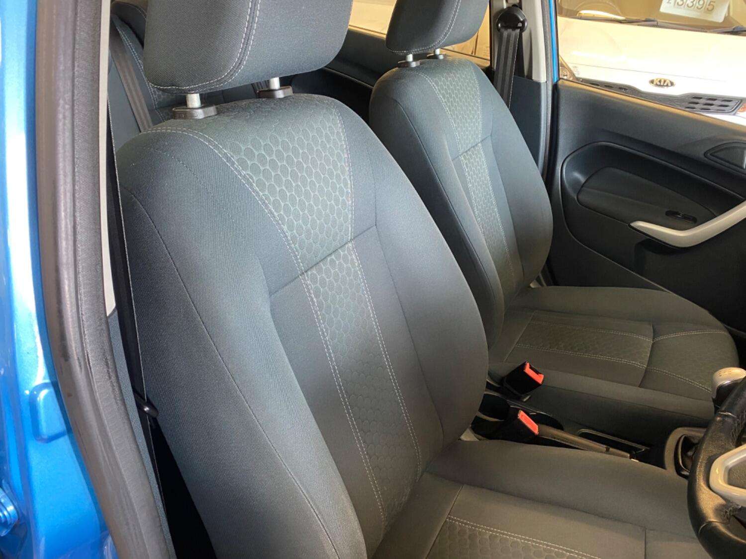 2011 FORD FIESTA 2011 FORD FIESTA