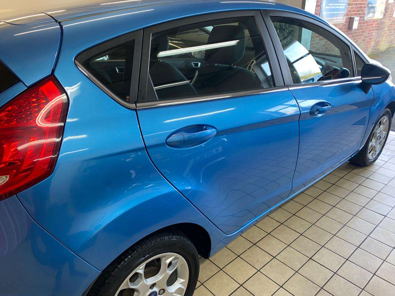 2011 FORD FIESTA 2011 FORD FIESTA