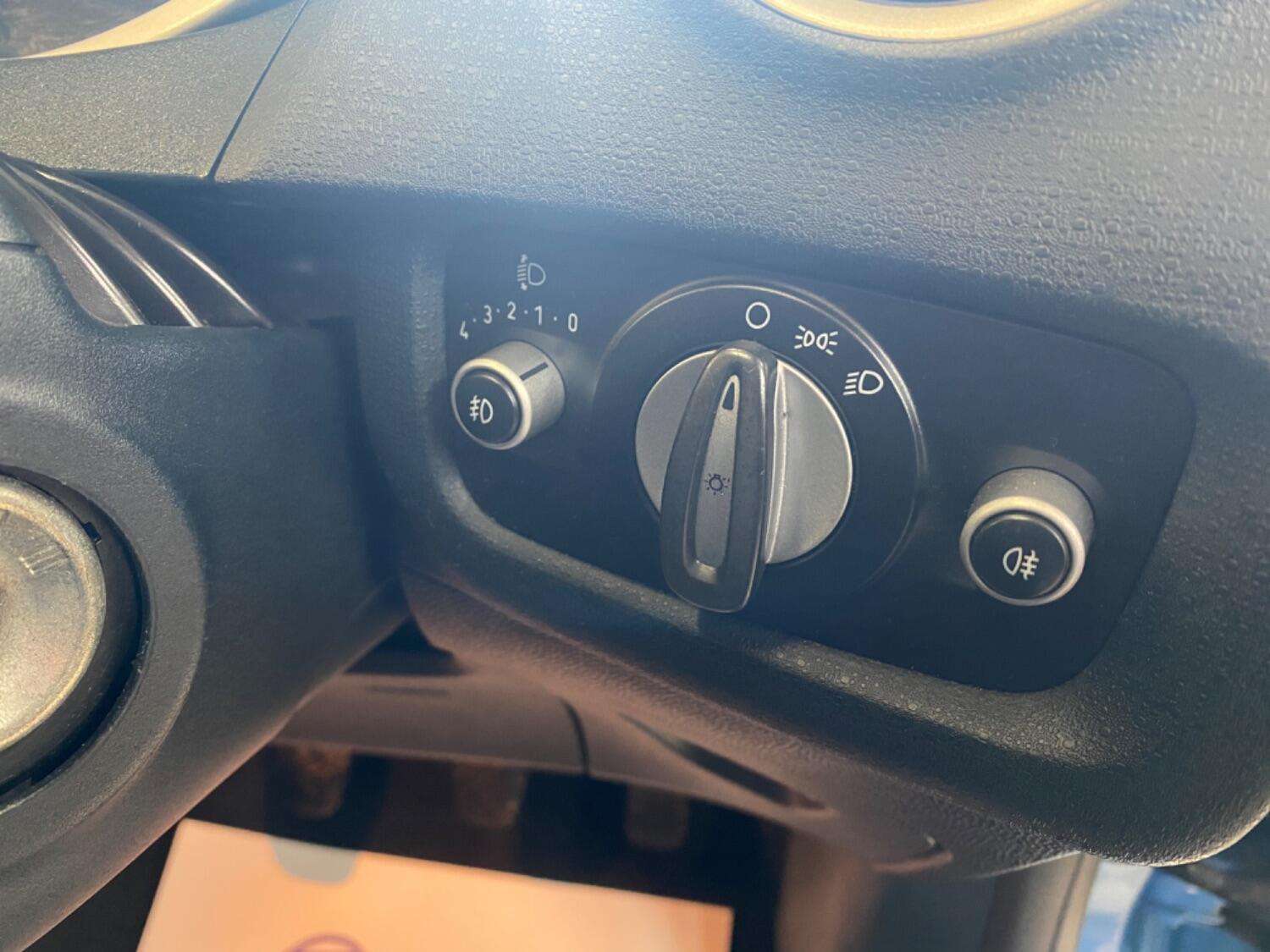 2011 FORD FIESTA 2011 FORD FIESTA