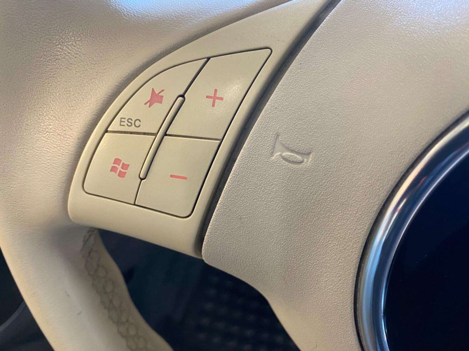 2012 FIAT 500 2012 FIAT 500