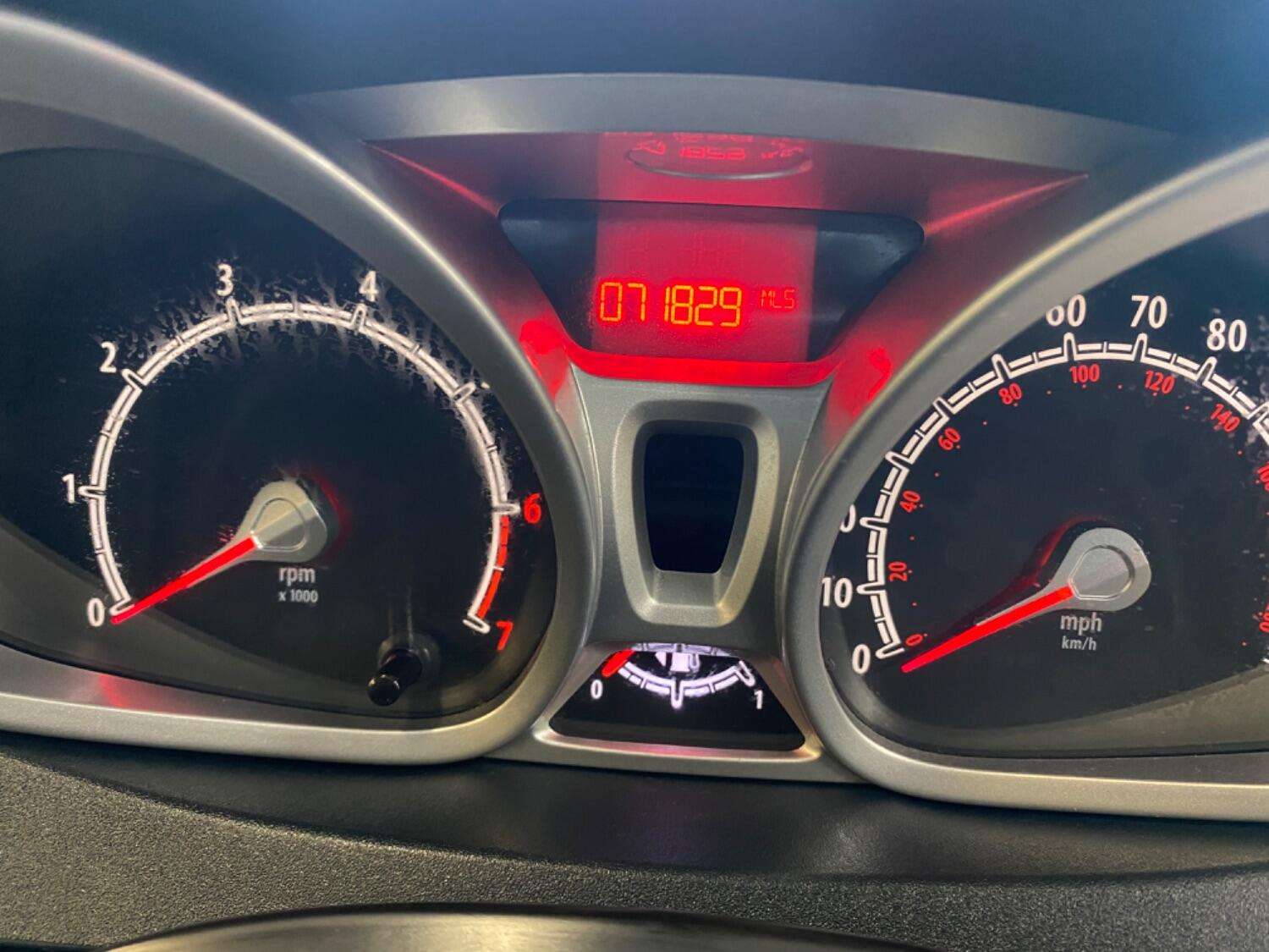 2011 FORD FIESTA 2011 FORD FIESTA